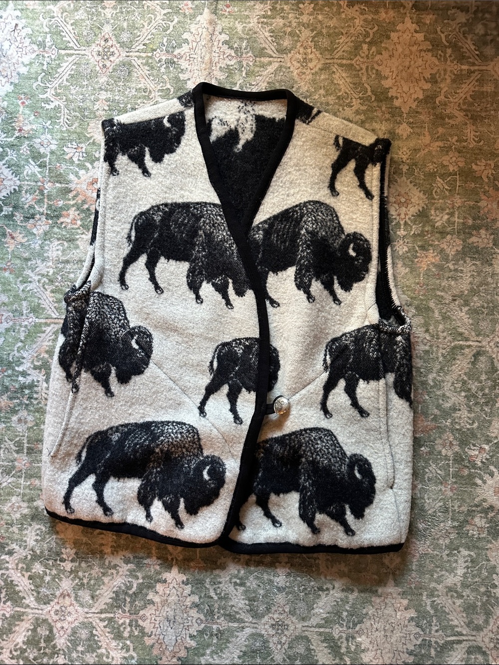 RARE Joyce Onarheim Bow Buffalo Legacy Collection Women's 100% Wool vest